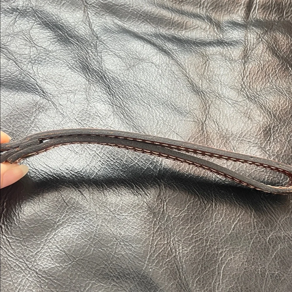 Patricia Nash brown Leather Wristlet - Picture 3 of 14